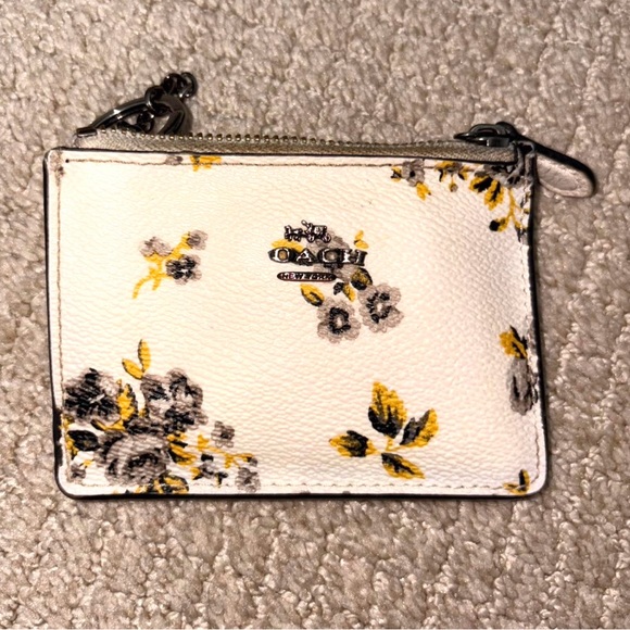Coach white Leather/Canvas Coin Wallet with Key Ring, Floral print - Picture 1 of 3